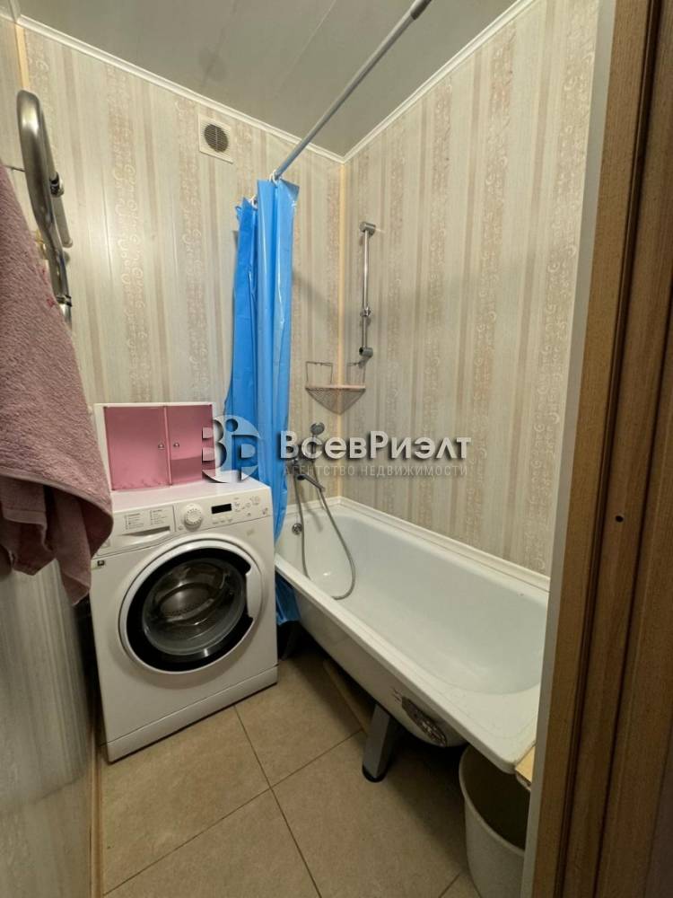 29ad4ec42d-d201-4428-abeb-0d590b1715e2